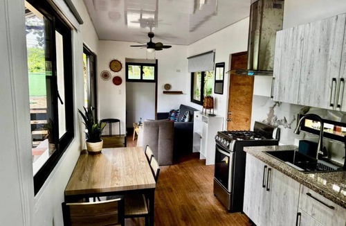 Puerto Bahia House | CasaMara #2, tropical bungalow in Private Residential area walkable to the beach
