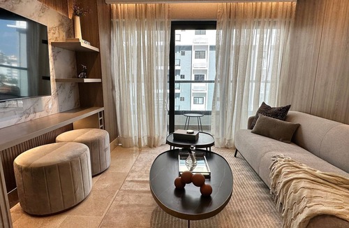 Lope De Vega Condo | Chic 1BR Serrallés Retreat, Rooftop Pool|YellowKey