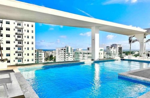 Sarasota Apartment | Comfy Apt, Rooftop Lounge, Pool