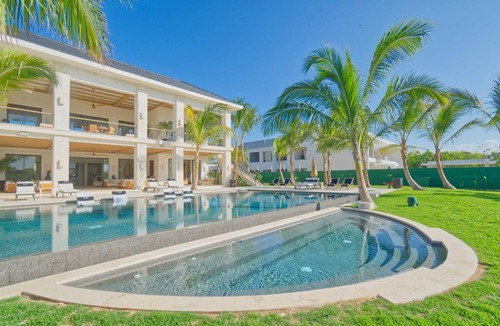 Punta Cana Villa | Corales 83 - Unique luxury villa w/heated pool, jacuzzi, sauna, gym, and chef
