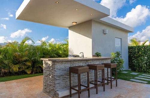 La Mulata Villa | Cottage in Sosua luxury residence. Free taxi to beaches, clubs and shops!