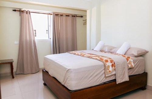 Corales del Sur Apartment | Cozy Apartment Near Airport Wi-Fi & Parking