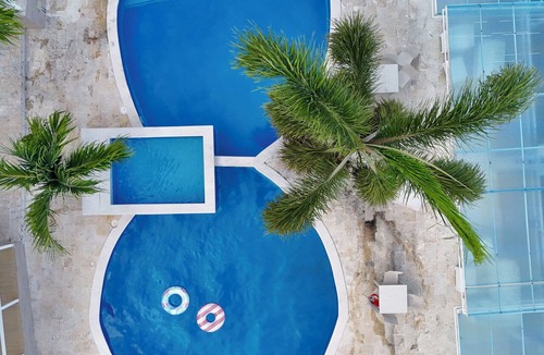 Juan Esteban Hotel | DAYMOND BLUE TROPICAL LODGE