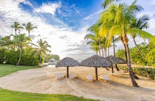 Casa de Campo Villa | Exclusive Villa | Private Beach | Unique Views
