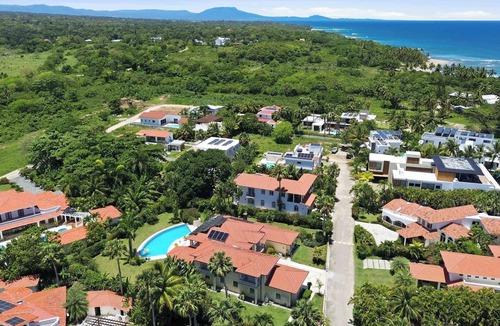 Cabarete Villa | Fabulous 5-bedroom villa with AC, pool and beach access in charming Cabarete.