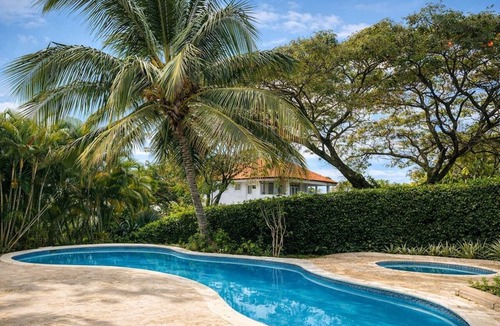 Urbanizacion Tavarez House | Fabulous family-friendly 5-bedroom villa with AC in vibrant Sosúa.