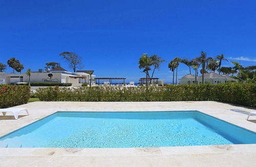 Playa Chiquita Villa | Guest-friendly oceanfront villa, private pool & golf cart, gym/tennis!