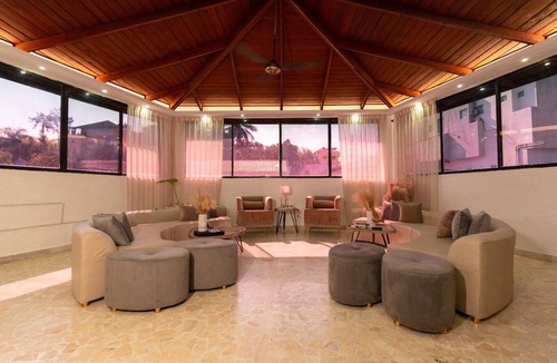 Viejo Arroyo Hondo Bed & Breakfast | H Mansion Recovery and Spa