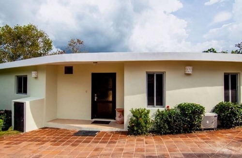 Sosua Villa | Large 6BD guest-friendly villa with private pool and garden, free bus to town