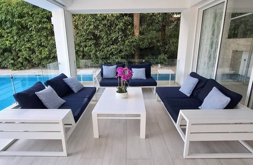 Bavaro Villa | Luxury, 1 of a kind, Lake-view Villa on Golf course