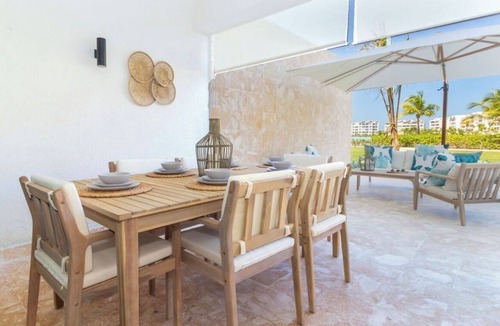Punta Cana Condo | Luxury 2-bedroom condo with jacuzzi and huge pool in fantastic Punta Cana