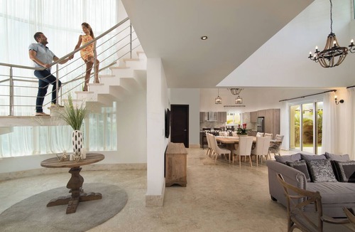 Los Brazos Resort | Luxury 7BR Villa at LHVC - Gold Band VIP - Private Pool - Sleeps 14