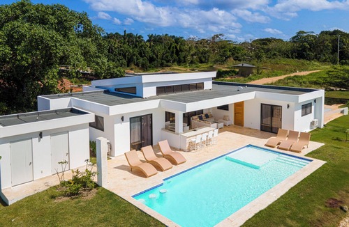 Sosua Villa | Luxury Villa King Suites - Gated Community