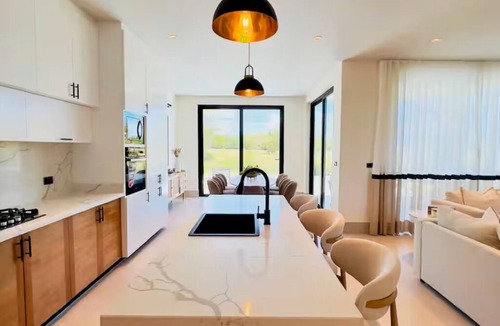 El Soco Villa | Luxury Villa on Ocean 4 Golf Course Par 5, Private Pool & Beach