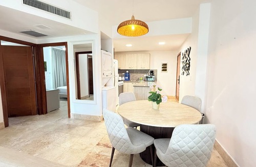 El Soco House | MAGNIFIQUE BEACHWALK CONDO IN NUEVA ROMANA RESORT
