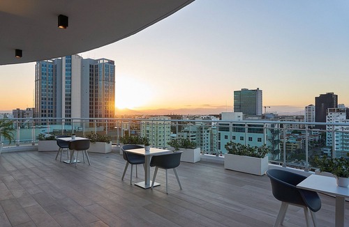Downtown Santo Domingo House | Modern 1BR apartment with wifi, AC, gym and view near Bluemall