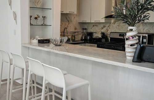 Playa Bibijagua House | Modern 2-Bedroom Apartment in Bibijagua | Enjoy the Beach Just Steps Away