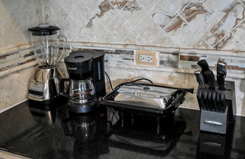 Playa Bibijagua House | Modern 2-Bedroom Apartment in Bibijagua | Enjoy the Beach Just Steps Away