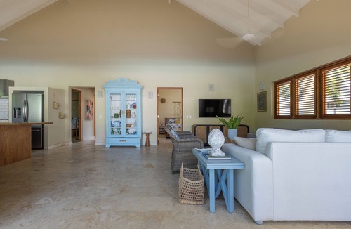 Las Terrenas Villa | Modern Luxury Villa with direct access to the beach 3min walk in gated community