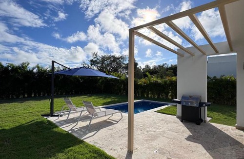 El Soco Villa | Modern Villa Private Pool Sleep 8 Playa Nueva Romana