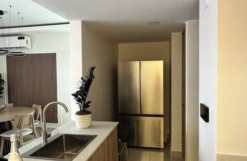 Punal Apartment | New Designer 3BR Mountain Views Near STI
