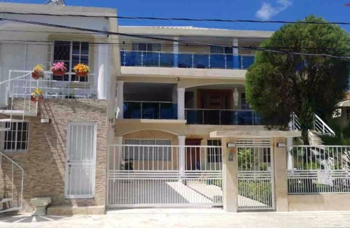 El Batey Apartment | New, fully equipped 3-bedroom apartment -> Downtown -> 2 minutes from the beach