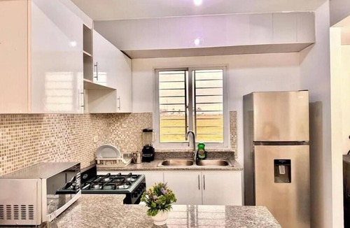 Prado Oriental Apartment | Ocean View | Wi-Fi | September Special | Coffee | 2BR | AC