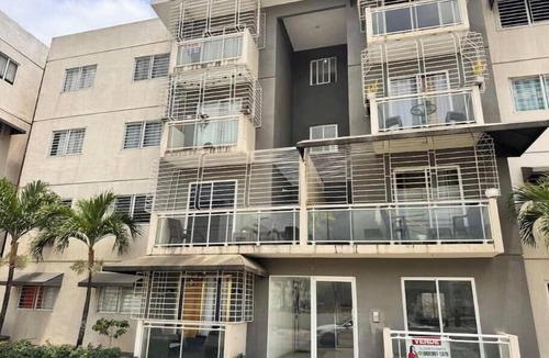Prado Oriental Apartment | Ocean View | Wi-Fi | September Special | Coffee | 2BR | AC