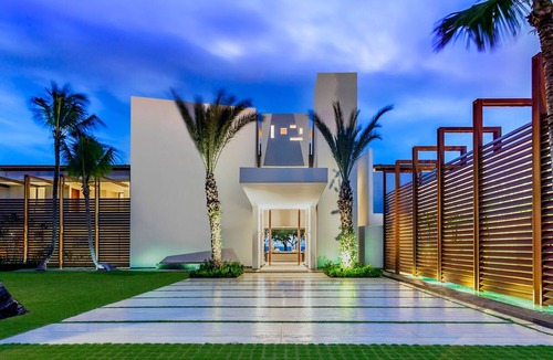 Casa de Campo Villa | Oceanfront Estate on Teeth of the Dog, Chef, Full Staff, 2 Heated Pools, Jacuzzi