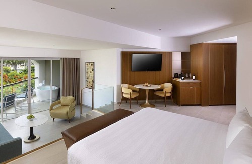 Bavaro Hotel | Oceanside Casino Fun: Hard Rock Punta Cana, Caribbean Diamond King | 3 Units