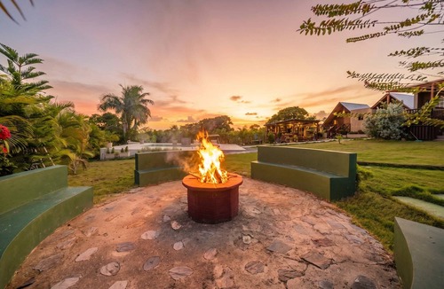Higuey Apartment | Outdoor Kitchen | BBQ | Sleeps 9 | Pool | AC