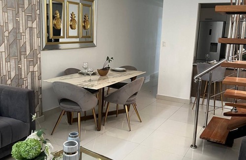 Honduras del Norte Condo | Penthouse 2BR w/Private Rooftop Terrace + Views