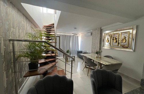 Honduras del Norte Condo | Penthouse 2BR w/Private Rooftop Terrace + Views