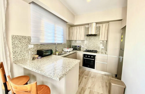 Downtown Santo Domingo Condo | Piantini Luxury Condo-Great balcony-Interior views-pool & gym @ Rooftop