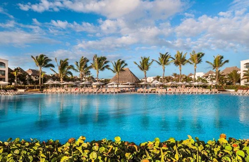 Bavaro Hotel | Punta Cana Casino: Enjoy All-Inclusive Fun, Perfect for relaxation | 4 Units