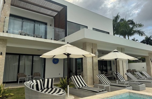 Puerto Plata Resort | Resort style 5 bd 5 bath Villa. Private pool/access to beach in Puerto Plata