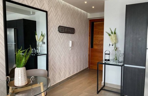 Downtown Santo Domingo Apartment | RL603 · *Elegant Downtown Penthouse with Private Jacuzzi