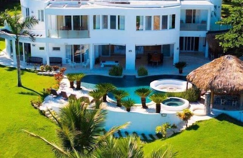Los Brazos House | Seaglass Boca 7br Villa Beachfront Private Retreat