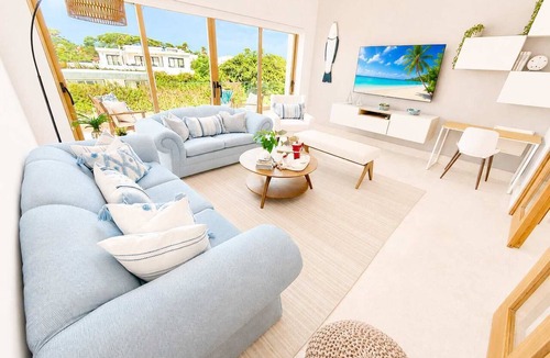 Playa Chiquita Villa | Sleeps up to 22 | Estate Pool 6bd Villa Corner Lot