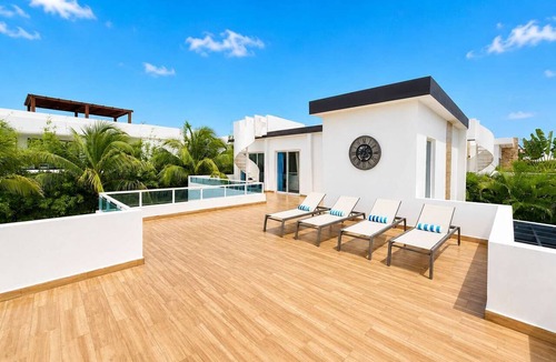 Sosua Villa | Sleeps up to 9 | Family Retreat, Pool & Jacuzzi