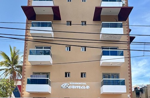 Ensanche Isabelita Apartment | Spacious 3BR Near Airport, Ocean & Avenida España