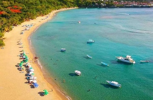 ProCab Apartment | studio with pool near beach and shops/restaurants