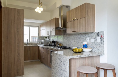 Ensanche Quisqueya Condo | Stylish 3BR Kingbed Pool Wifi GYM Yellowkey