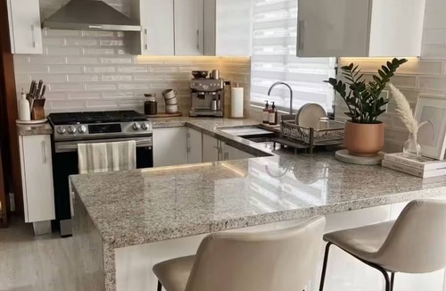Ensanche Quisqueya Apartment | Stylish Urban Stay, Modern Comfort, Bright & Cozy.