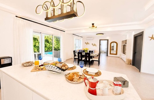 Sosua Villa | Sunset Villa | Bunk Room, Pool & Sleeps up to 11