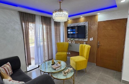 Punal Apartment | The Cibaena Apt on Fifth Palm