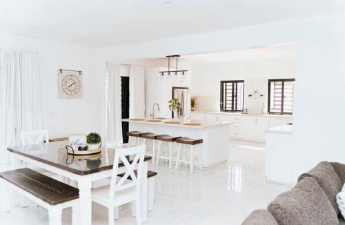 Las Galeras Villa | The Jhonson Villa - 8 Pax, 2 Min de La Playa
