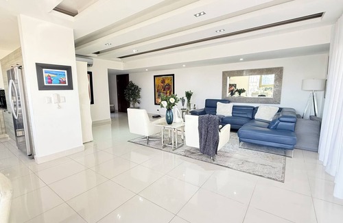 Downtown Santo Domingo Condo | TOP OF THE LINE APT IN PIANTINI WITH POOL & GYM