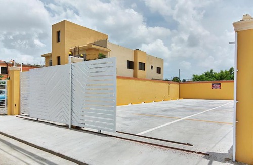 Corales del Sur Apartment | Tropical Island Suites