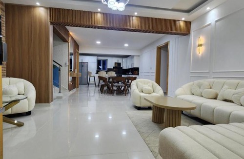El Callejon Villa | Villa Dereck